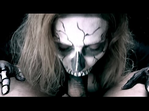 ❤️ Une fille démoniaque suce une bite avec sa bouche noire et avale le sperme. ☑ Fuck vidéo at fr.pi-porno.ru ❌️